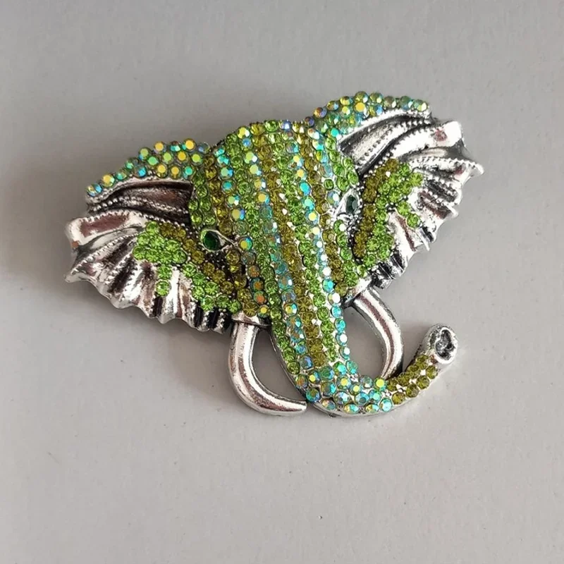 Large  Sparkling Crystal Elephant Brooches for Women Men Unisex Rhinestone Lucky Animal Party Casual Brooch Pins Gifts