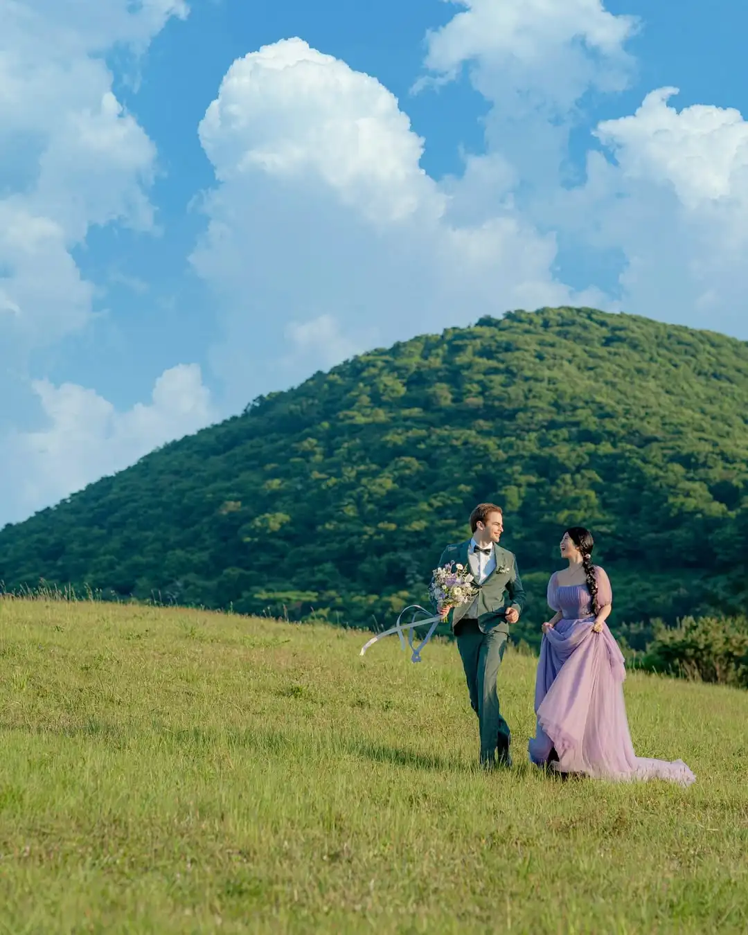 MODX Elegantองุ่นสีม่วงA-Lineชุดแต่งงานแขนสั้น เกาหลีถ่ายภาพความยาวชั้นที่กําหนดเองชุดราตรี 2025