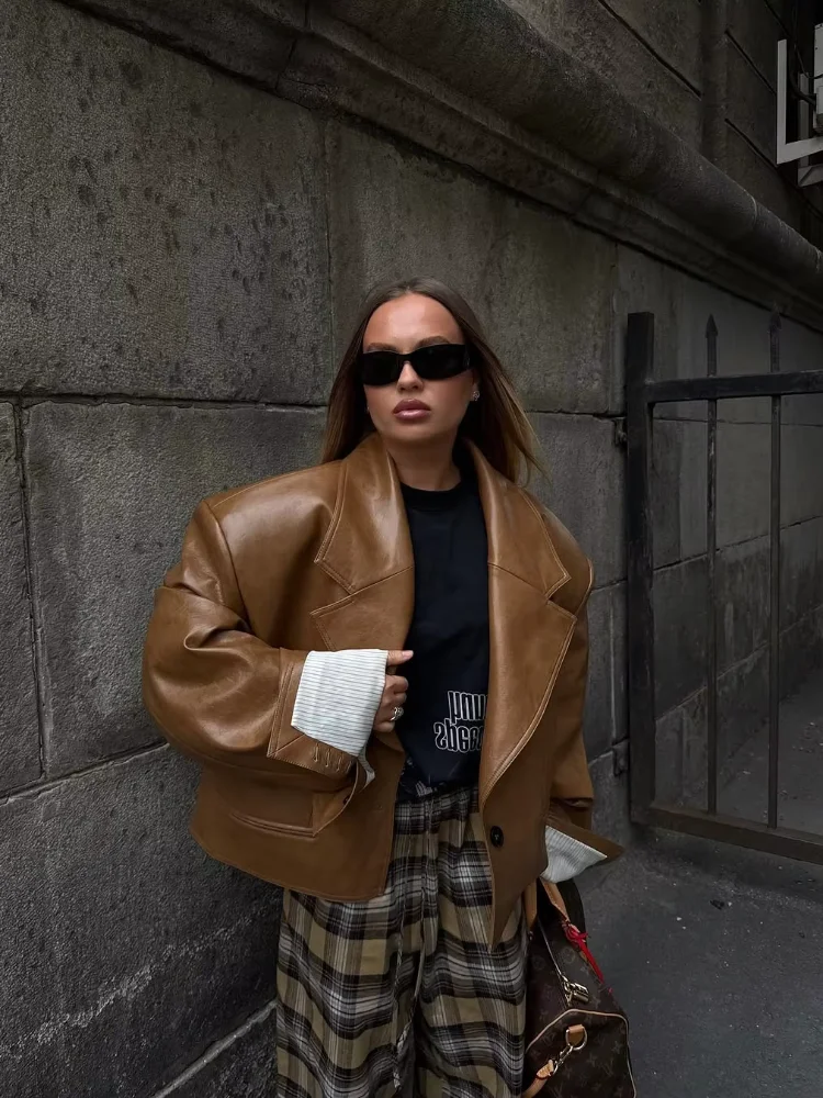 

Casual Wide Shoulder Pu Leather Short Jacket Women Fashion Chic Collar Single Button Leisure Jackets Daily Highstreet Outerwear