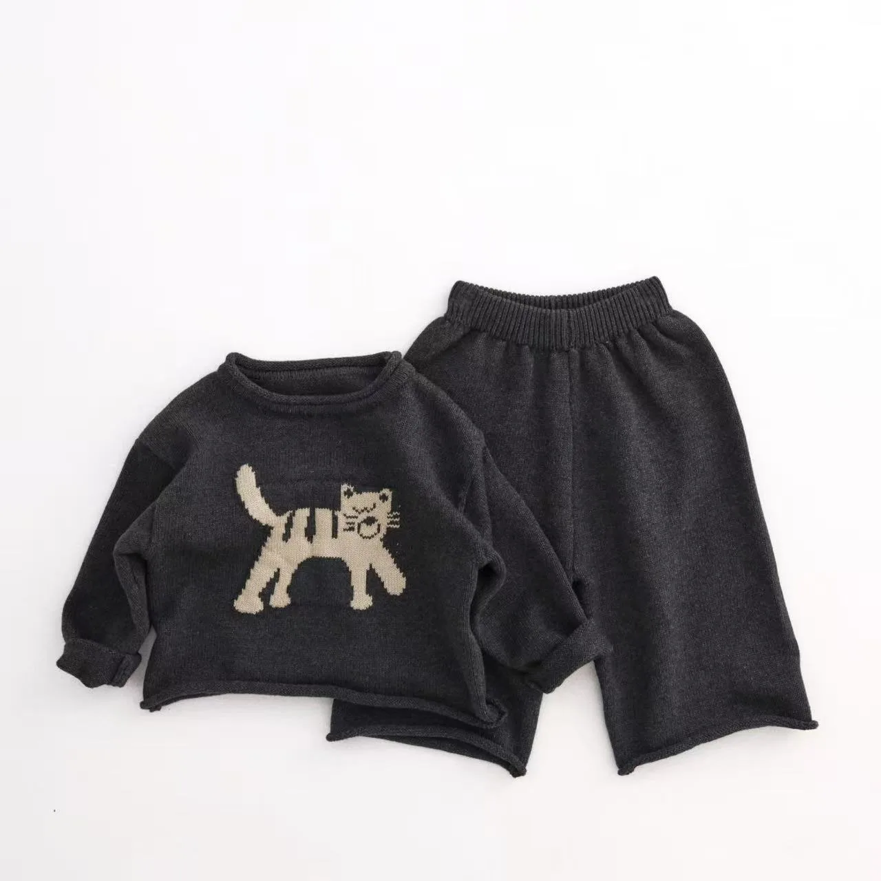 2026 Autumn Kids Boys Sweaters Animal Style Girls Knit Pullover Long Sleeve Girls Sweaters O Neck Kids Knitwear