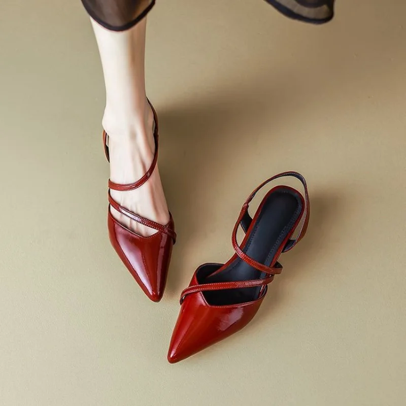 2026 Französischer Stil Spitze Sandalen mit Knöchelriemen - Slip-On Blockabsatz Pumps für Damen, Elegante Alltags- und Business-Schuhe