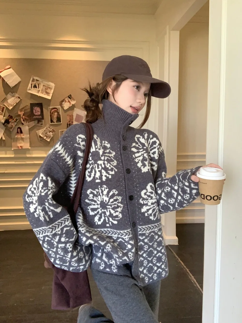 

Retro Jacquard Gray Long-sleeve Knitted Cardigan Thickened Sweater Snowflake Pattern Lapel Women's New Winter Trendy Clothing