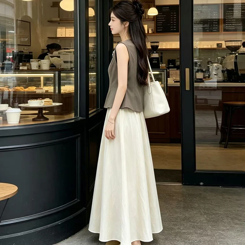 2026 Summer Gentle Flower Waist Cinching Vest Skirts Sets for Women Korean Loose T-shirt Dress Sets Slim Fit and Slimming Tops