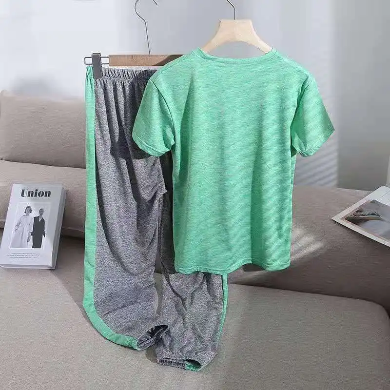 

Летняя женская спортивная одежда для бега, комплект из двух предметов, цветной контраст, круглый вырез, короткий рукав, брюки в рубчик, эластичная удобная повседневная одежда