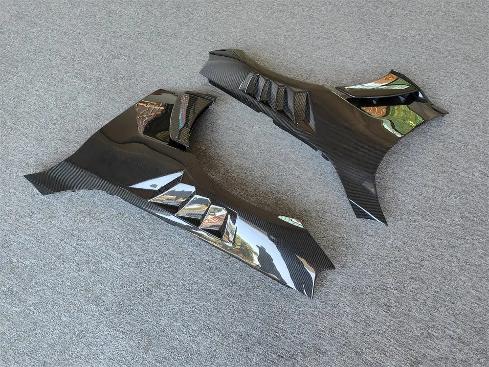 M2 per G87 2023+ Parafango anteriore in fibra di carbonio Design ventilato Kit carrozzeria aeronautica Ala per alettone anteriore Corpo in fibra di carbonio