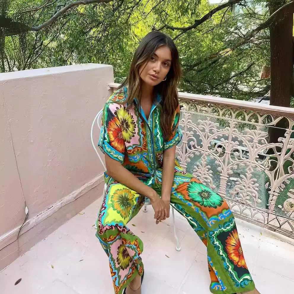 European and American fashion personalized printed short sleeved vacation casual loose two-piece set