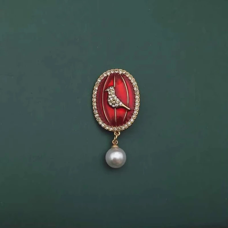 Vintage Geometric Brooch Butterfly Bird Insect Drip Glaze Enamel Pin Niche Design Temperament Suit Coat Jewelry Accessories