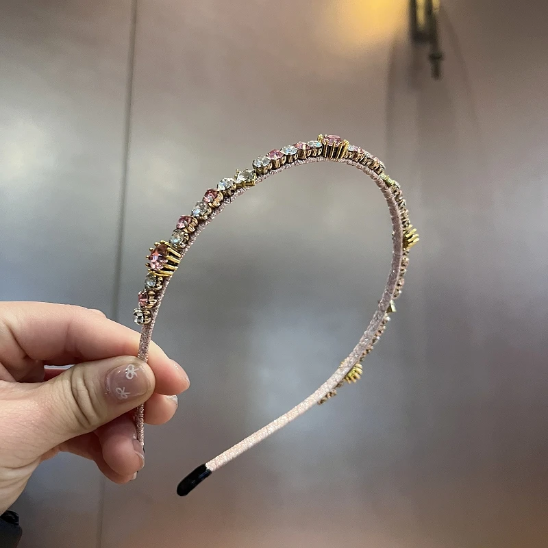 tiara-elegante-de-cristal-feminina-acessorio-de-cabelo-fino-com-diamantes-embutidos-para-ocasioes-especiais-estilo-sofisti