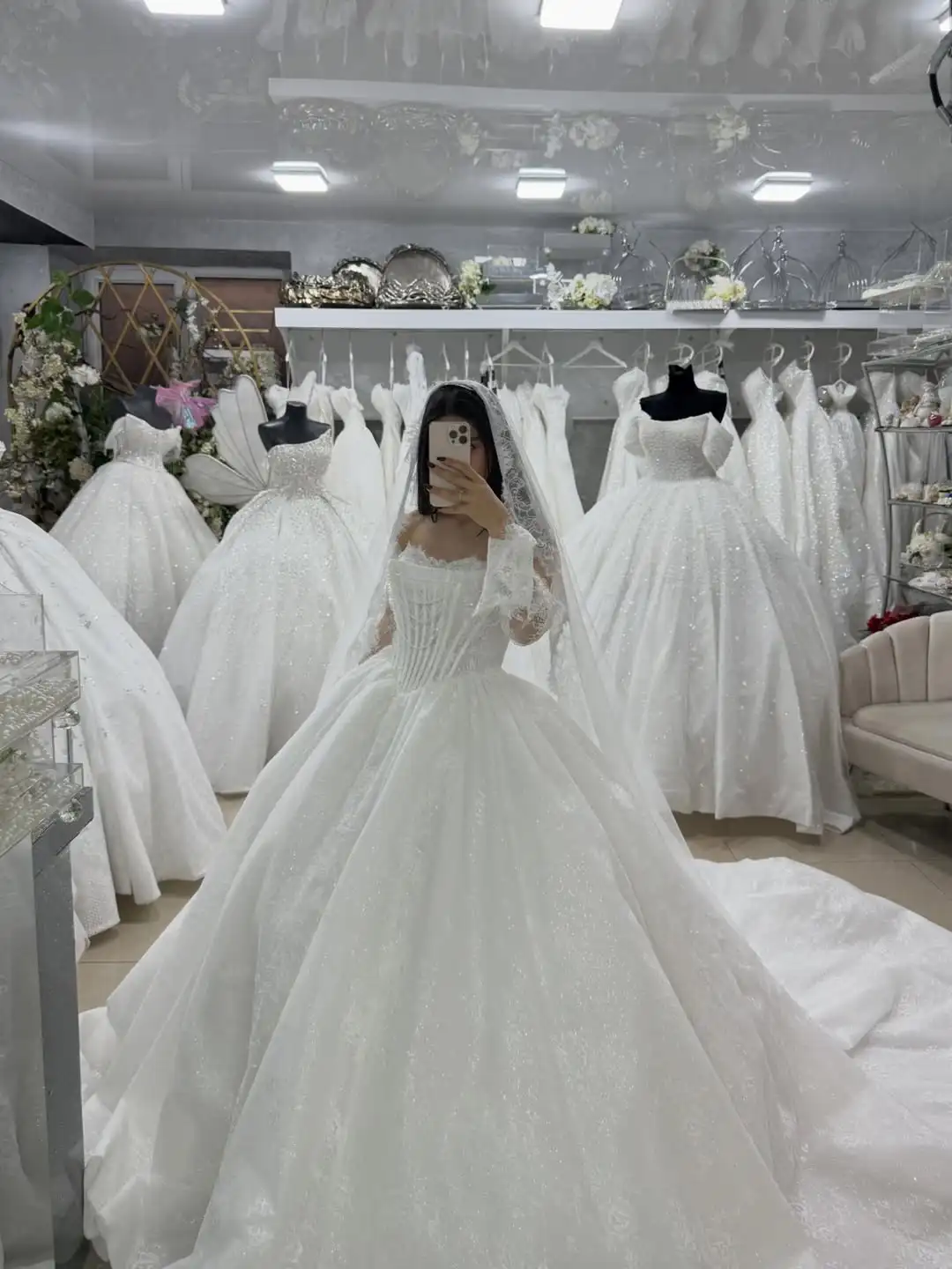 Customized Exquisite Wedding Dress Sweet Collar Long Sleeve Ball Gown Beaded Robe De Mariee Wedding Dress Vestidos De Novia