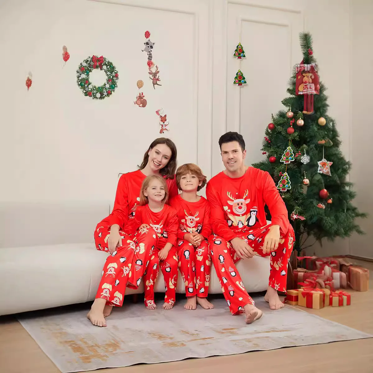 New parent-child family and couple outfits French Christmas reindeer head penguin printed red home wear and pajamas