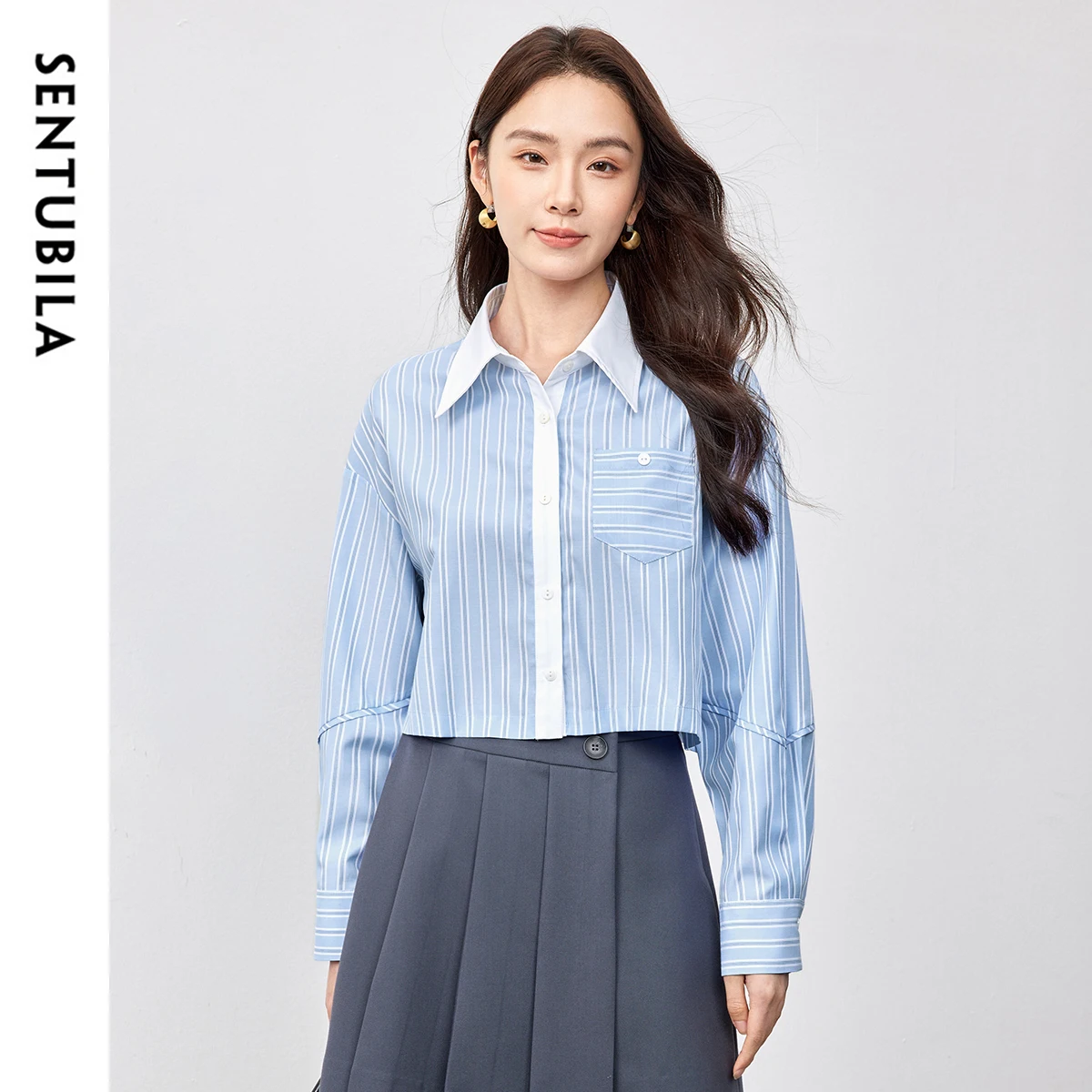 

SENTUBILA синяя полосатая укороченная рубашка, женская блузка на пуговицах с длинными рукавами, топ, женская весенне-осенняя одежда 2025 151C58084