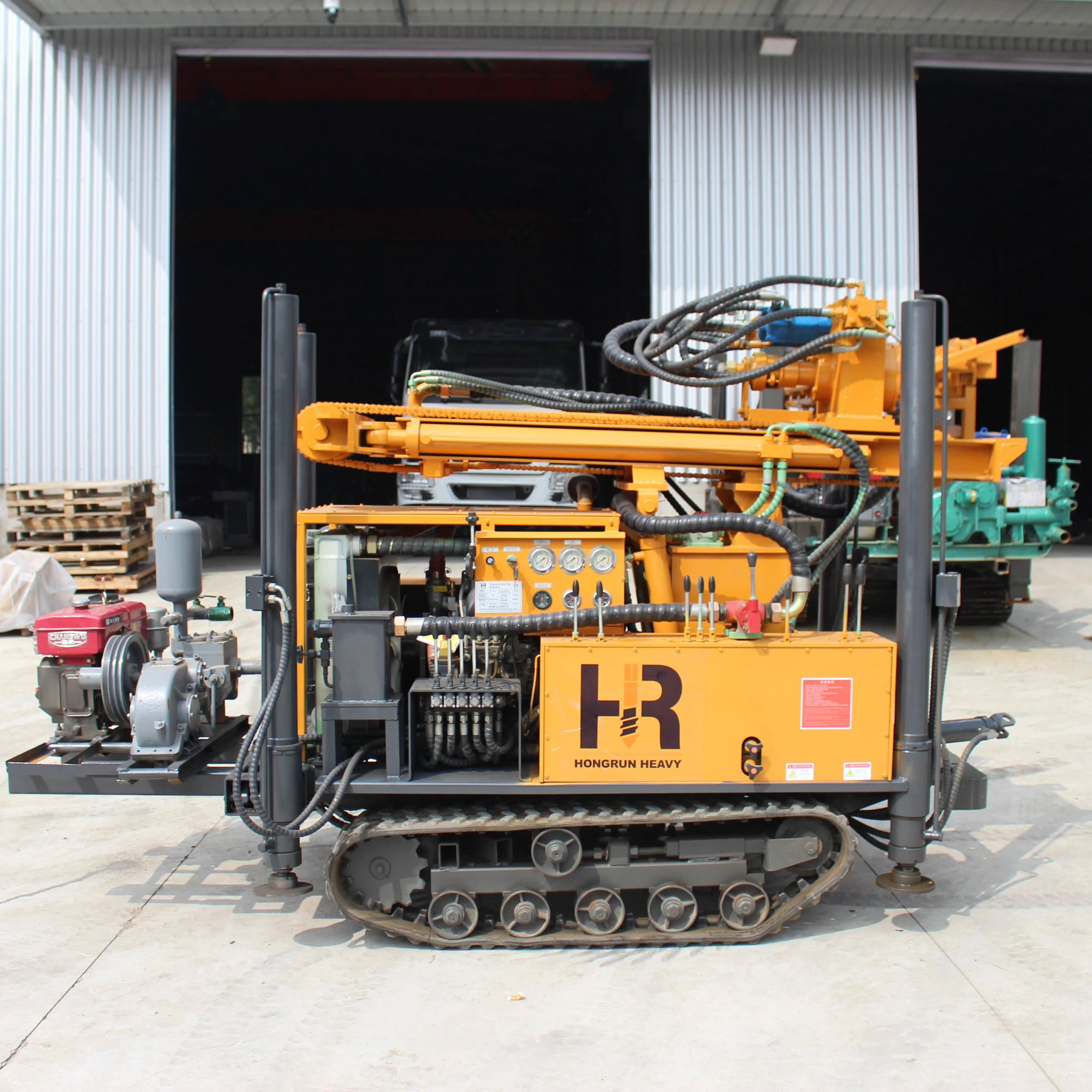 Energy-Saving,Suitable for Rural Community Water Supply Projects HR-160C Water Well Drill Rig