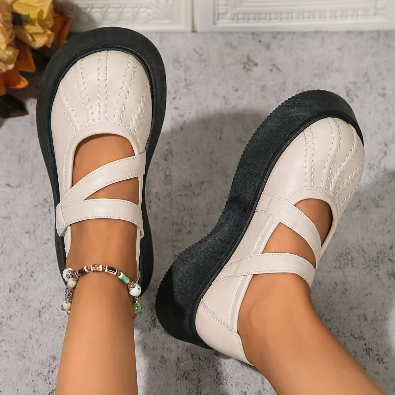 

2025 НОВАЯ высококачественная популярная женская обувь на платформе с круглым носком, весенне-осенняя модная популярная женская обувь высокого качества