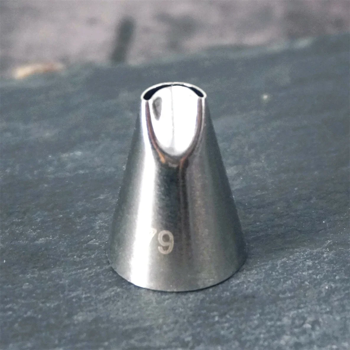 #79 80 81 Small Size Chrysanthemum Cake Tips Decorating Cupcake Decorating Tools Stainless Steel Piping Nozzles Pastry Tools
