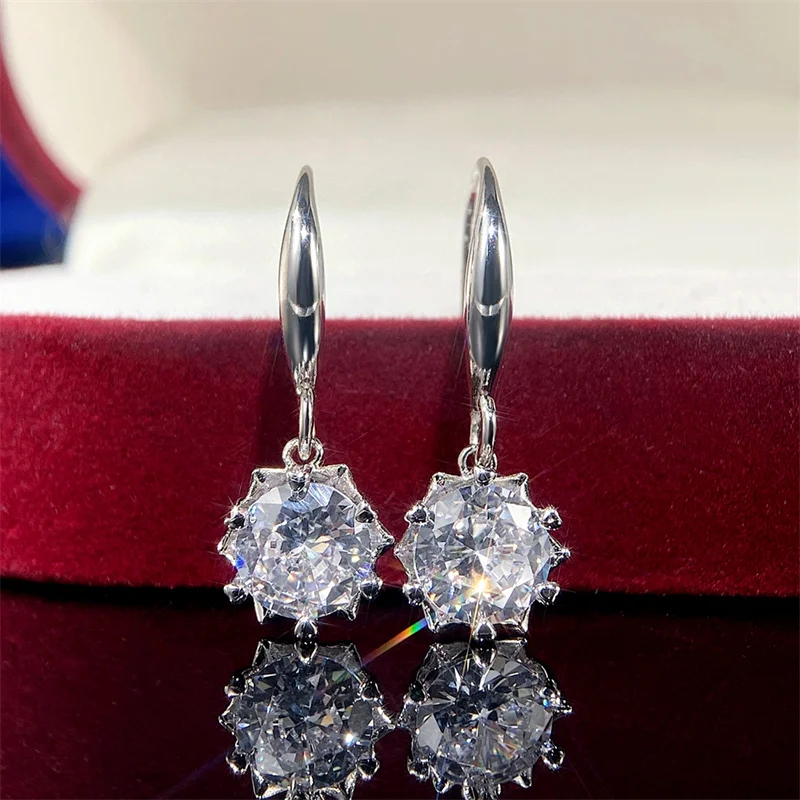 Huitan Fashion Versatile Female Dangle Earrings Luxury Solitaire Cubic Zirconia Earrings Daily Wear Elegant Women's Ear Jewelry