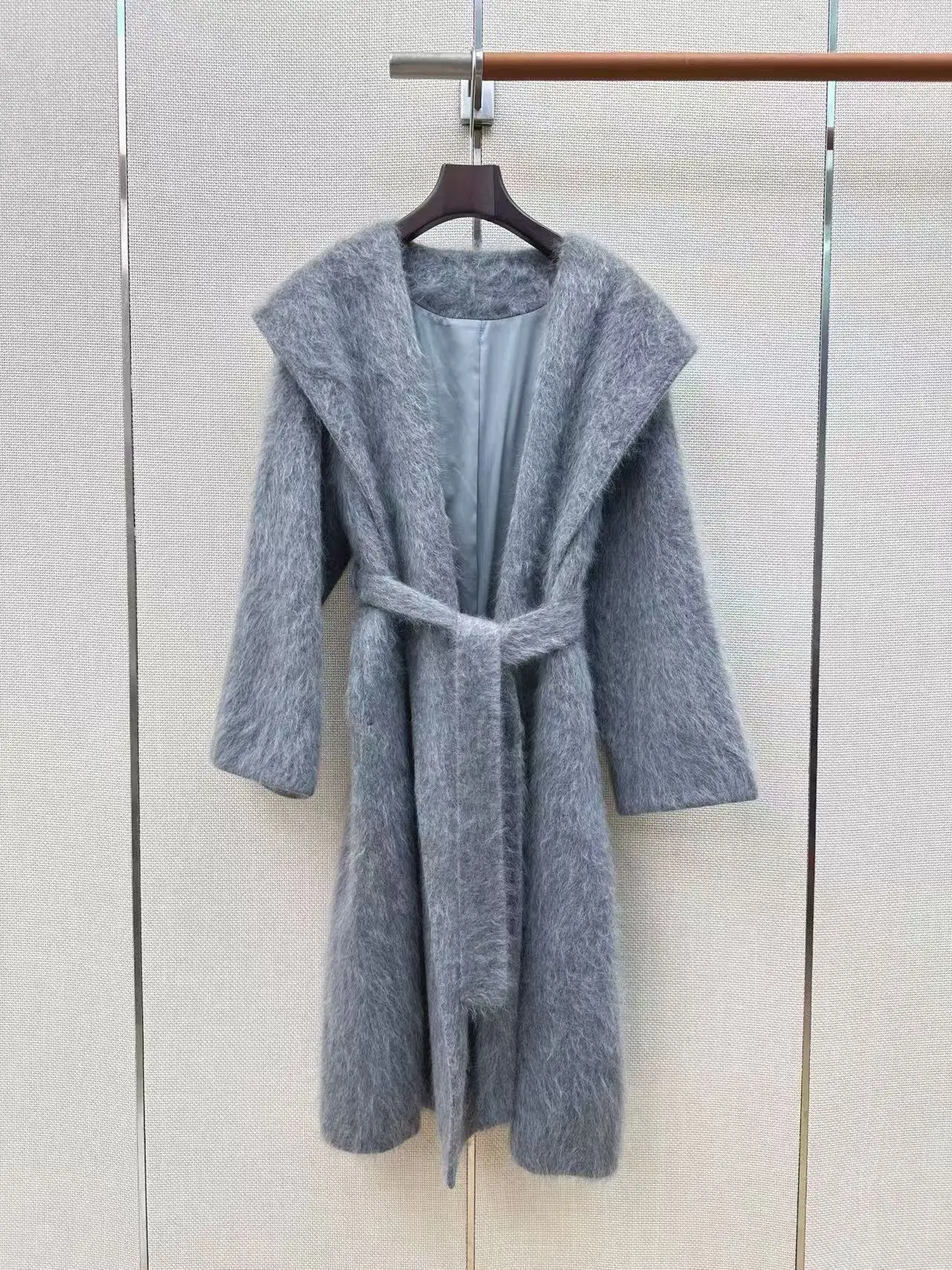 2026 Autumn Winter New Arrival Women Minimalist Premium Long Hooded Coat Lightweight Warm Simple Practical 95% Wool 5% Cashmere