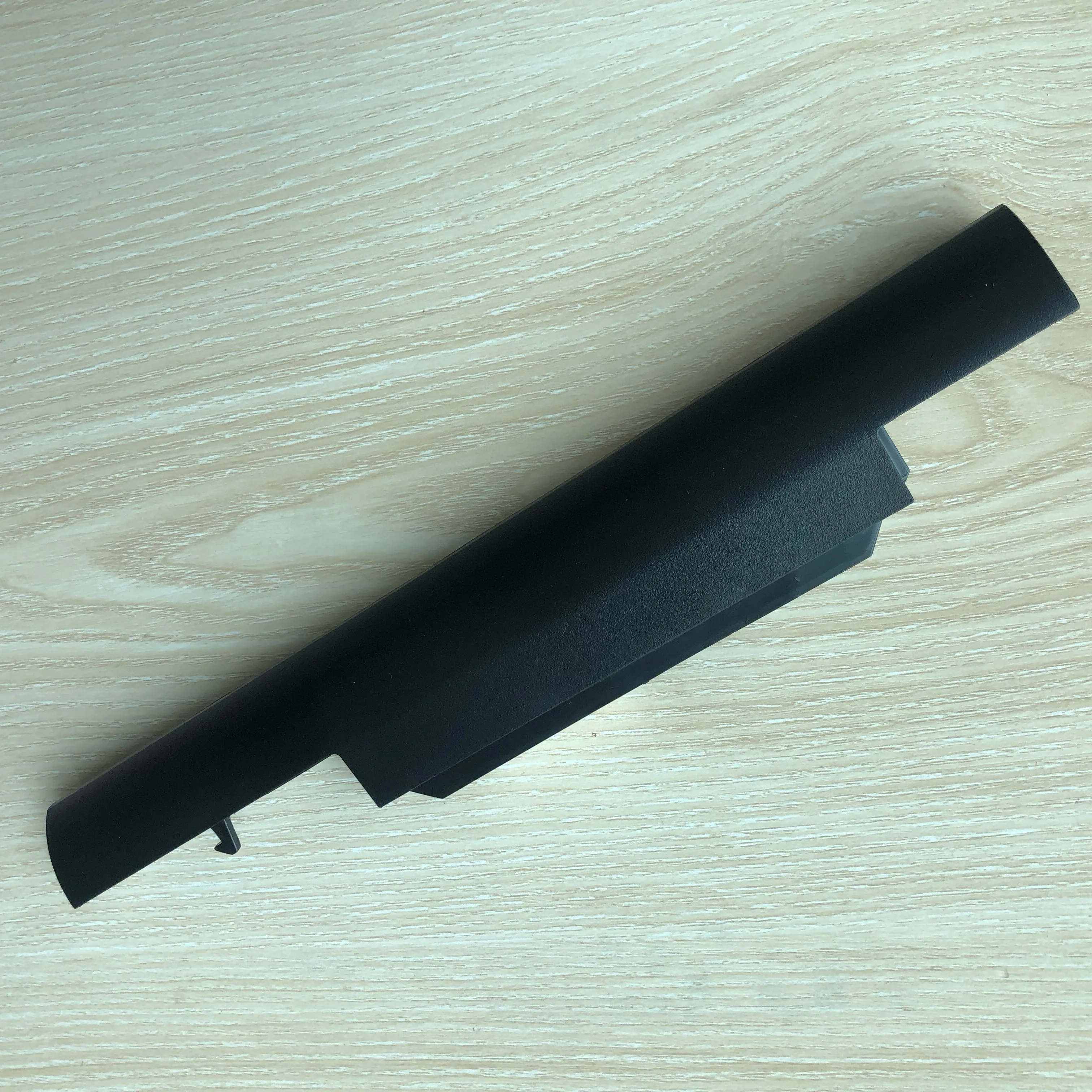 11.1V Laptop Battery for Hasee A560P K580S K580P SQU-1008 SQU-1003 SQU-1002 For Haier R410 R410G R410U T6-3