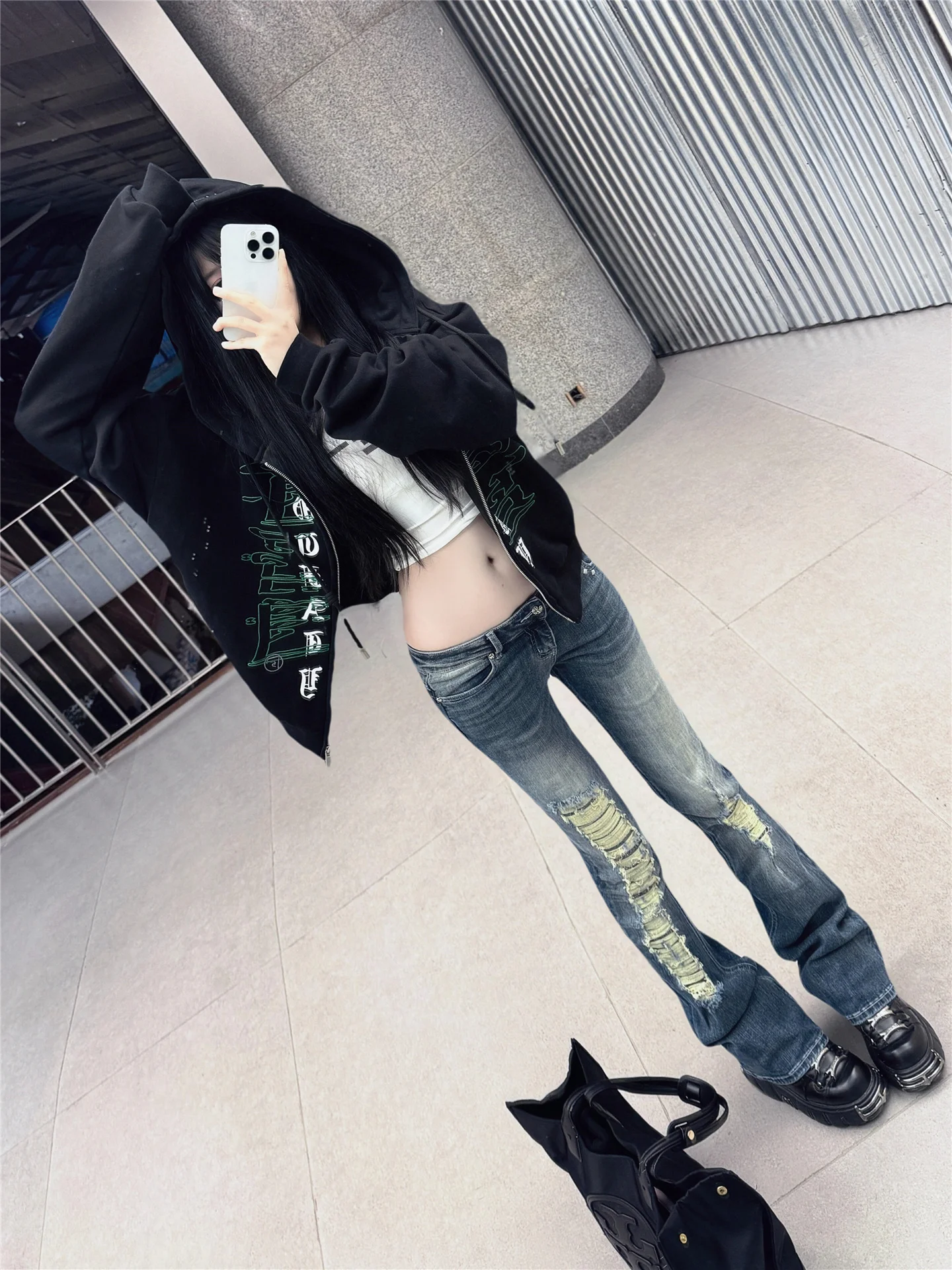 

Retro American Low Waist Bell Bottom Hole Punching Jeans Women Summer Slimming Dragging Pants Casual Soft Cotton Denim