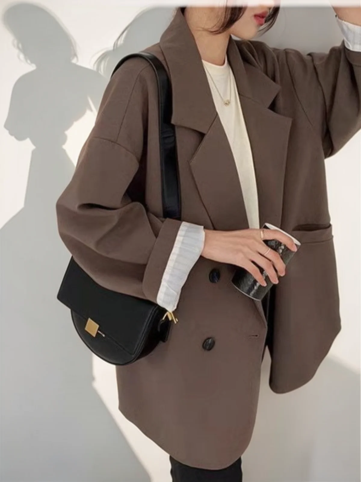 

Женский удлиненный блейзер из блестящей замши с ромбовидным узором, текстурой плетения, складками спереди, спущенными плечами, дышащий, универсальный