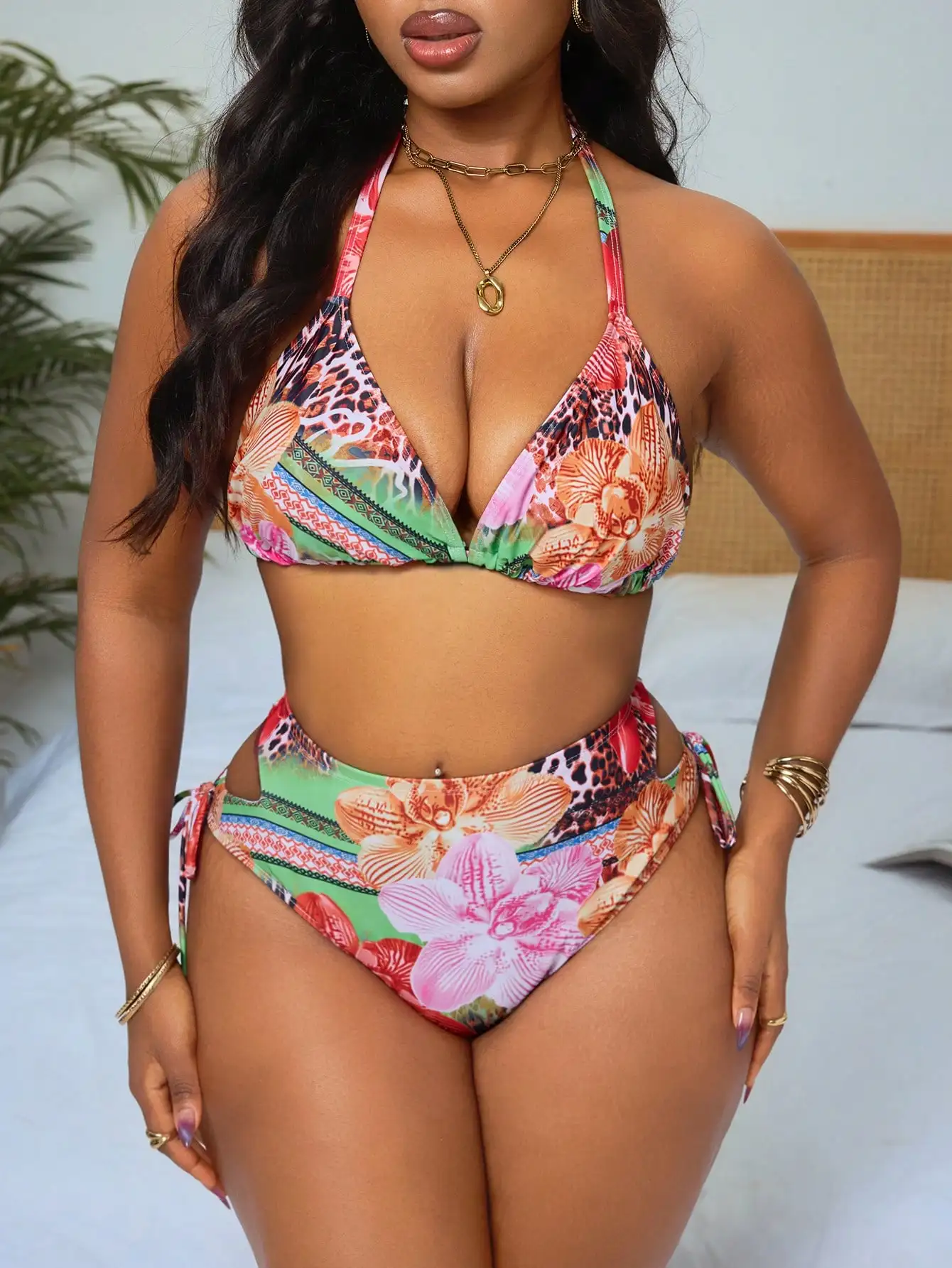 

Plus Size 3-Piece Printed Halter Bikini Set With Mesh Cover-Up Vest For Beach Vacation Swimwear