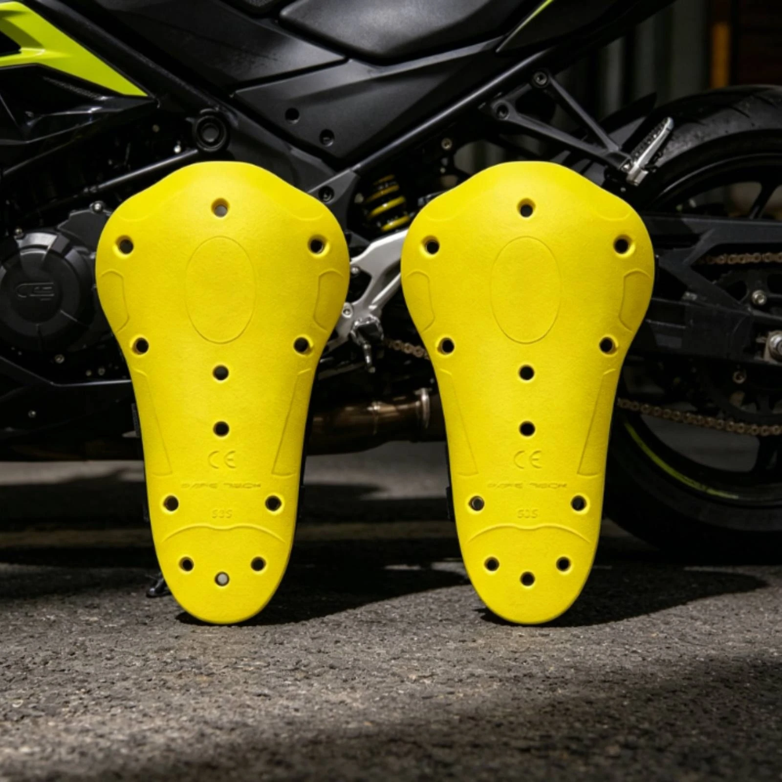 Protections de coude pour moto - Motorcycle Gear Protection Levels avis et prix