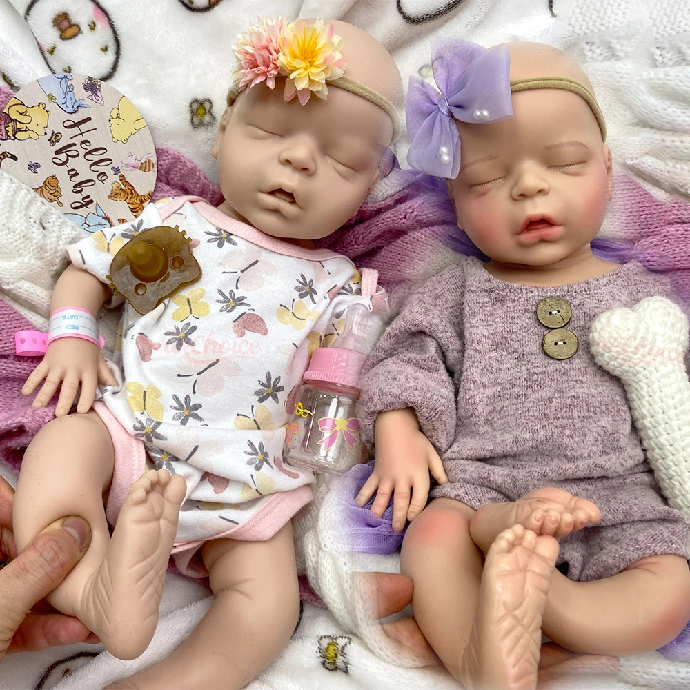 

Full Body Silicone Reborn Baby Girl 45cm Soft Touch Realistic Weighted Companion Newborn Sleeping Doll for Soon-to-be Parents