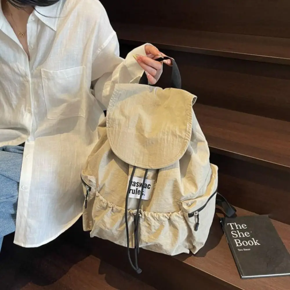 Eenvoudige effen kleur rugzakken met trekkoord Lichtgewicht schoudertassen met grote capaciteit Ruches Nylon Casual studentenschooltas Outdoor