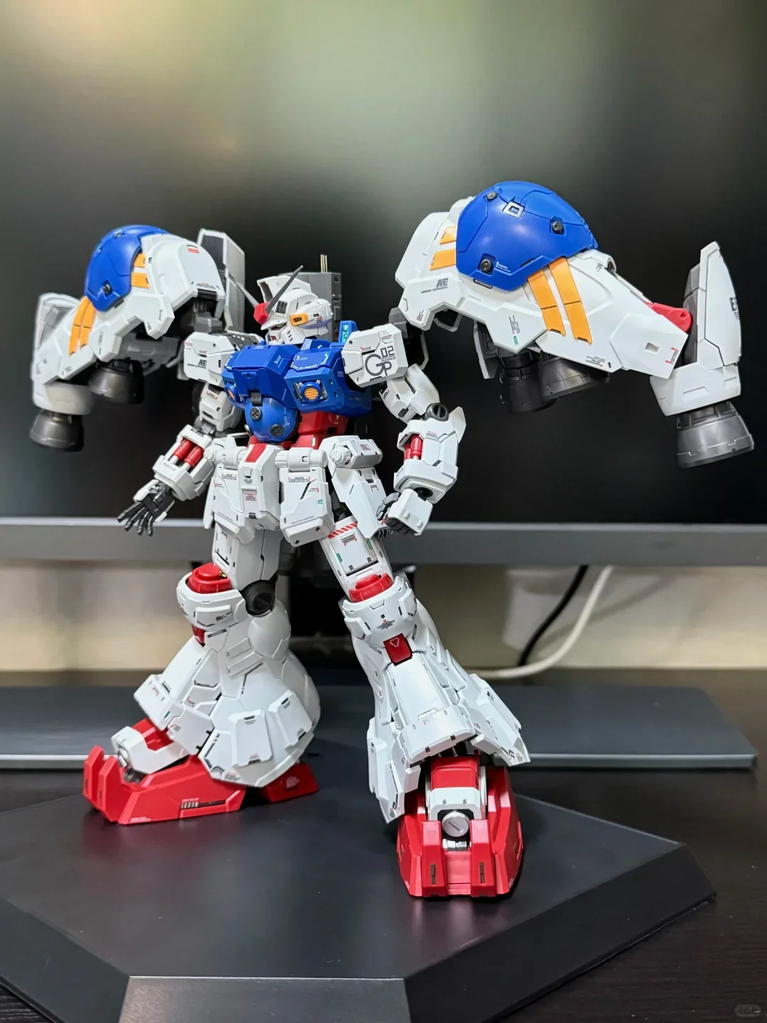 SOLOMON Physalis GP02 1/100 Scale Multi-Layer Skeleton Mecha Action Figure Assembly Model Kit Toy Gift for Collectors Toy Gift view 4