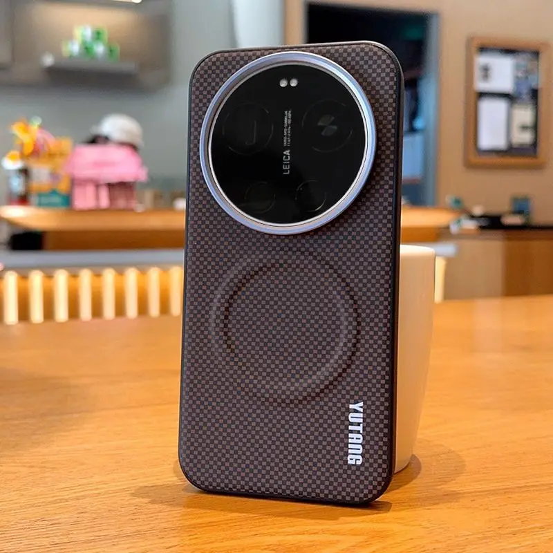 

For Xiaomi 17 Ultra Case Carbon Fiber Texture Magnetic Solid Color Leather Cover For Xiaomi 17 Ultra Shockproof Bumper Funda