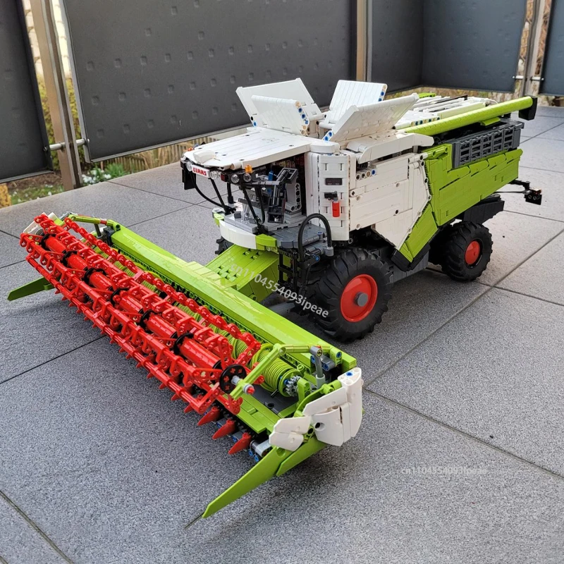 

Technical Heavy Duty Tractor 8900 Combine Harvester Electric RC MOC Building Blcoks Model DIY Assemble Bricks Toy Birthday Gift