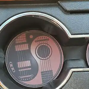 قواعد أكواب سيارة جيتار 2 قطعة قواعد أكواب سيارة ماصة مضادة للانزلاق مقاومة للماء ملحقات داخلية سهلة التنظيف للسيارة #3