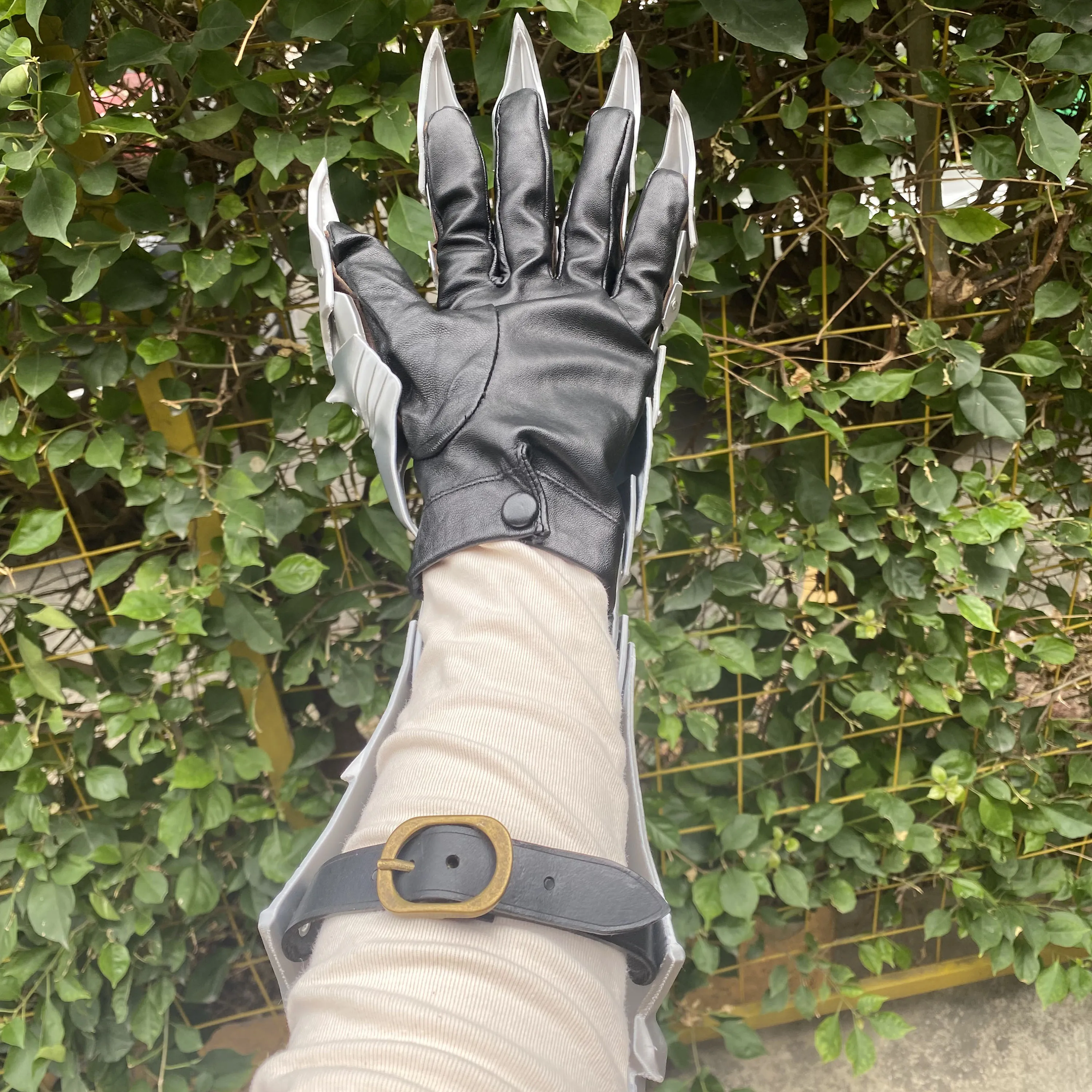 

Gloves3D printed Silk PLA Material,A Pair Of Cosplay Prop Gloves Can Be Customized Dragon-Shaped Gloves Props Boys Gifte