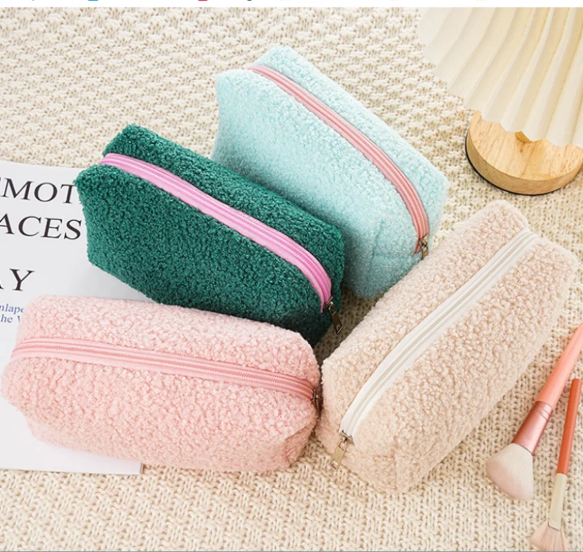 

Travel Organizer Bag Multi-Functional Plush Makeup Bag Portable Wash Pouch Large Capacity Large Capacity Makeup Bag For Home