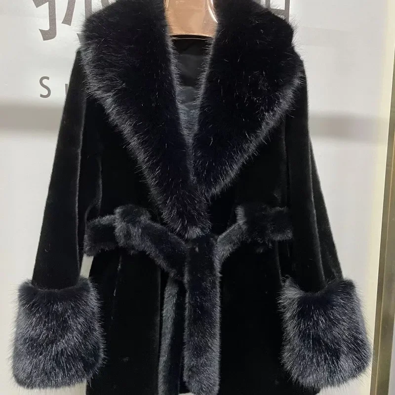 Luxury Vintage Faux Fur Coat ผู้หญิงขนสัตว์แขนยาวกับเข็มขัดขนาดใหญ่เสื้อขนสัตว์หนาเสื้อแจ็คเก็ตฤดูหนาว Lady's Tops