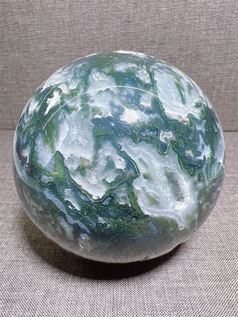 Natural Moss Agate Sphere Free Form Crystal Quartz Sea Stone Mineral Madagascar Healing Palm Workmanship Ornament Carving Chip