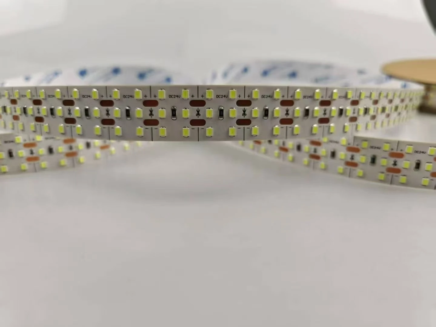 

Сверхширокая гибкая светодиодная лента 20 мм, 24 В, 360 светодиодов, 3 ряда, 5 м, медная, IP20, с возможностью резки, 3500K, 6000K, 4100K, с сенсорным и дистанционным управлением