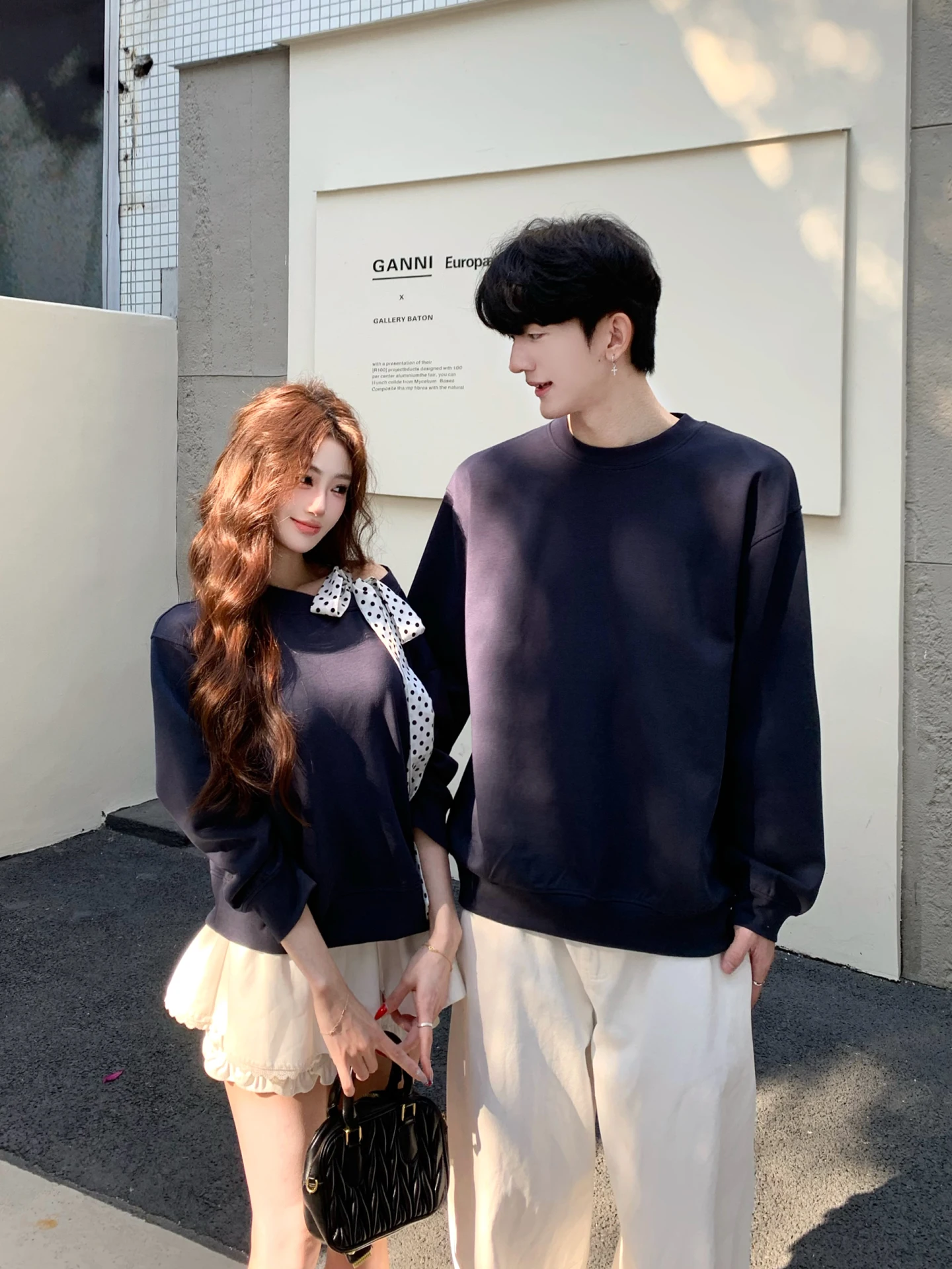 

Korean Style Couple Matching Sweatshirts Spring 2026 Loose Design Polka Dot Belted Shoulder Bared One Long One Short Tops