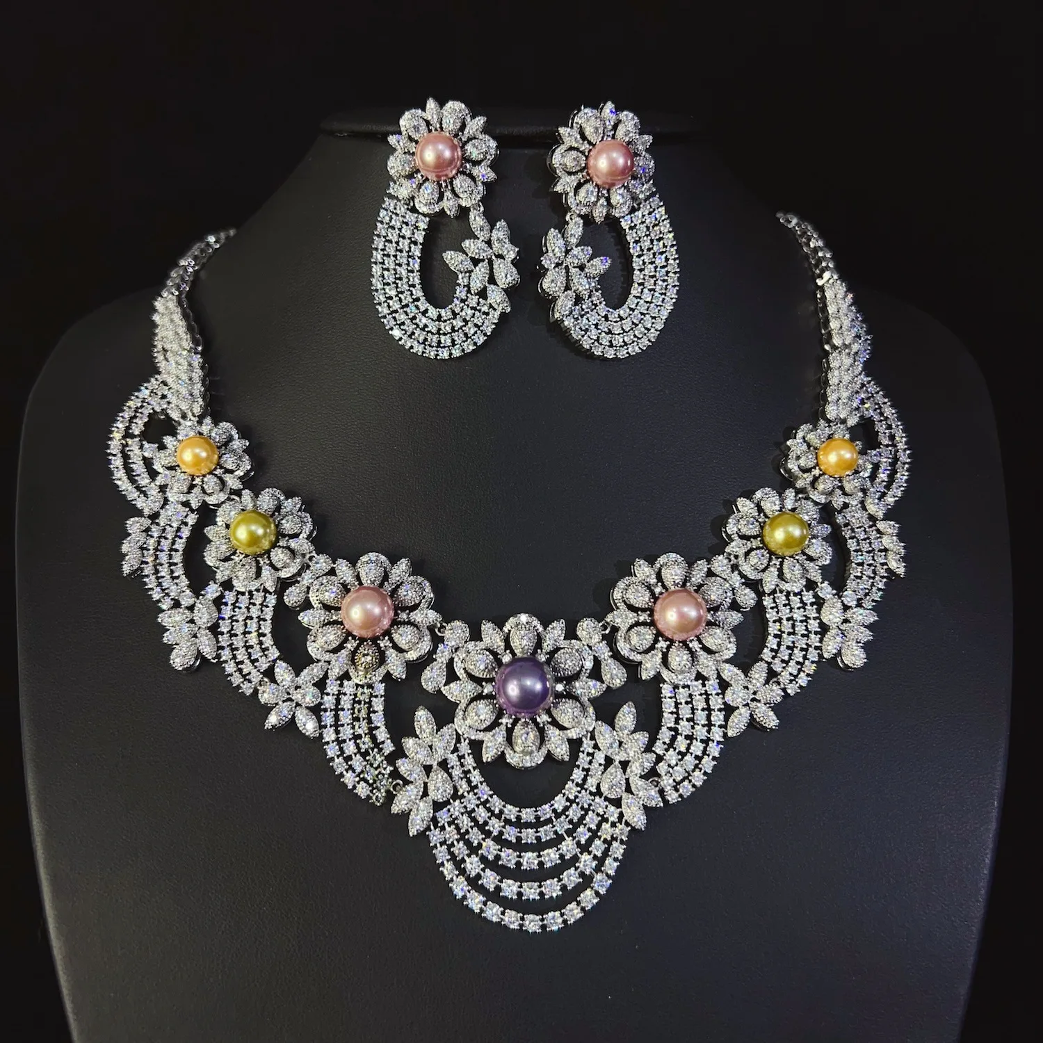 New Deluxe Vintage Exaggerated Flower Jewelry Necklace and Earring Set for Women's Wedding Bridal Event Accessories Gift M-1151