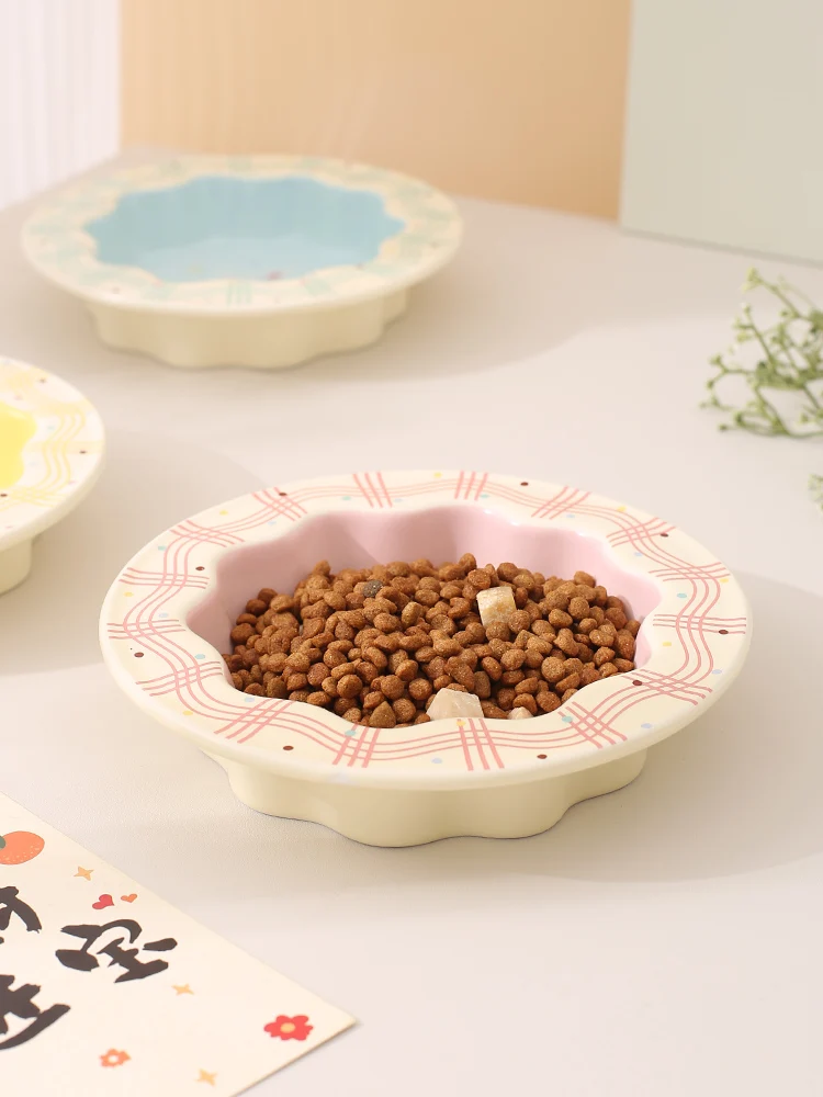 Dopne Ruffle Pet Bowl Cerc  Dog Bowl Anti-Flip Water Bowl Bla Chin Proof Food Bowl for Pets Universal Use