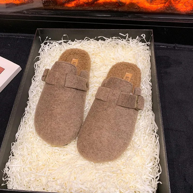 2025 المرأة الشتاء البغل النعال موضة ورأى الجلد المدبوغ الصوف نعال من القطن مع مشبك قابل للتعديل سيدة منزل نعال مسطحة