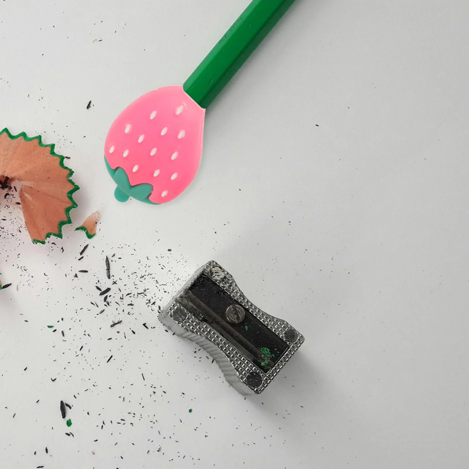 

10pcs Strawberry Pen Cap Lovely Cartoon Silicone Pencil Ornaments for School Girls pencil extender pencil protective sleeves