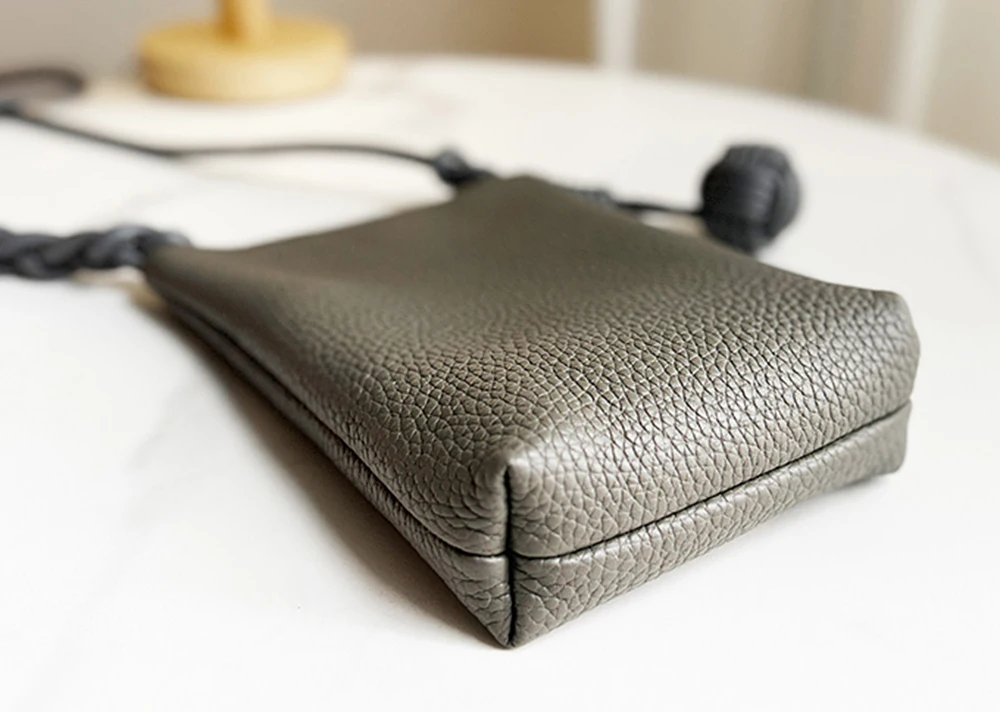 Echt leder kleine Frauen Umhängetasche benutzer definierte Initialen hand gewebte Ball Telefon Schulter tasche personalisieren Name Dame Mini Beutel Geldbörse – Detail 13