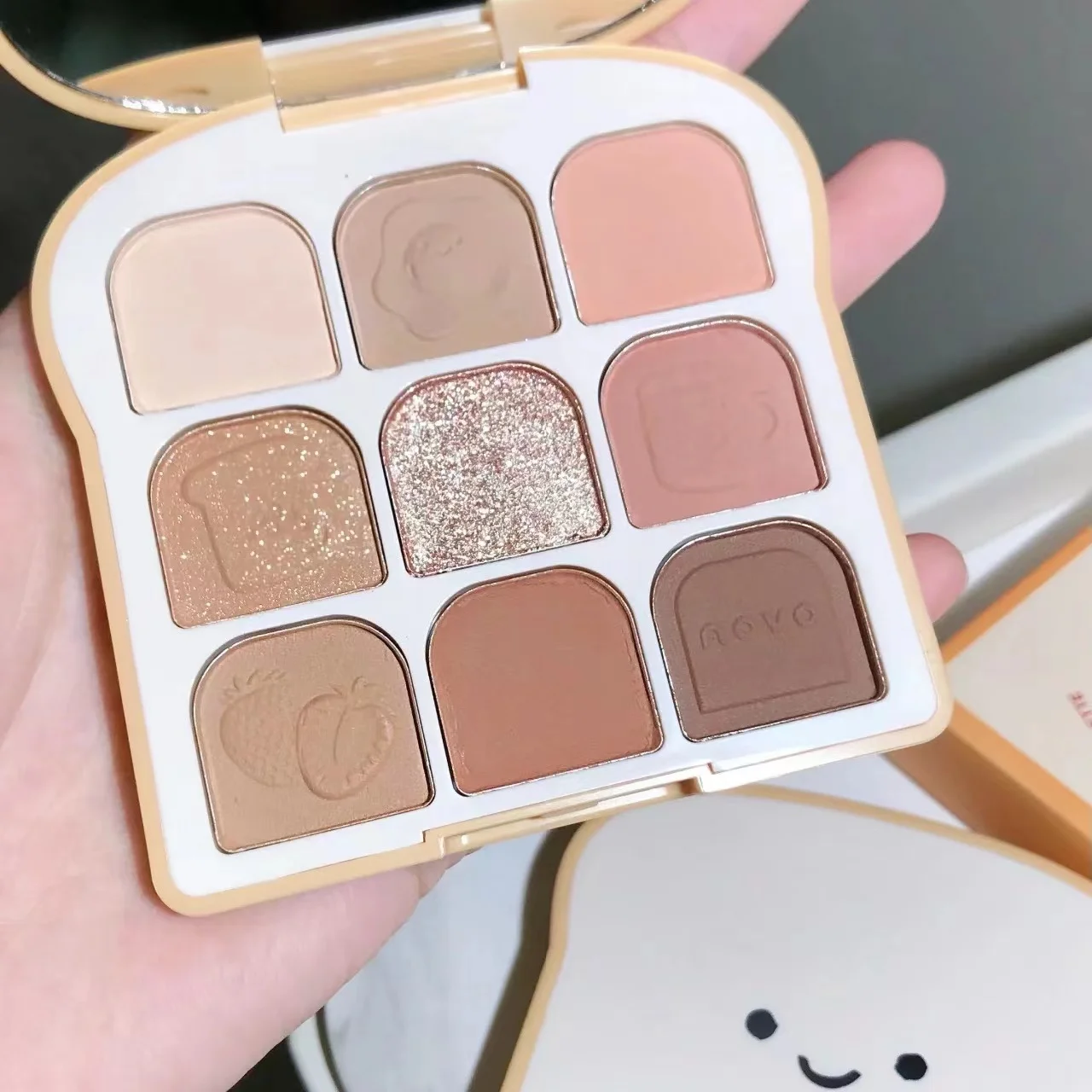 Autumn Rich Diamond Light Eyeshadow Palette Neutral Matte Shimmer Finish 9 Shades Makeup Palette Bronze Contour Powder Cosmetics