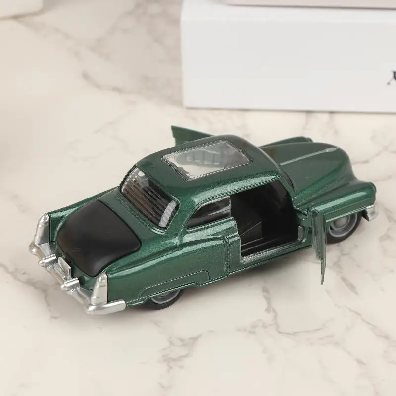 

Die-cast Metal 1/36 Car Model, Retro Pull-Back Car Toy, Perfect for Home & Office Ornament