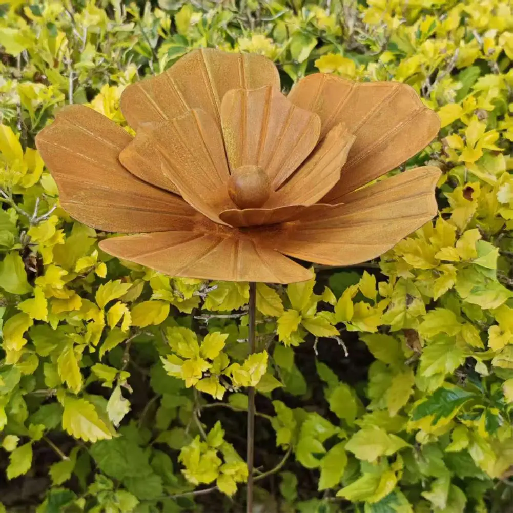 Metal Flower Ornament Rusty Flower Garden Stake Iron Flower Ornament Outdoor Flowers Sculpture Courtyard Decoration Stake