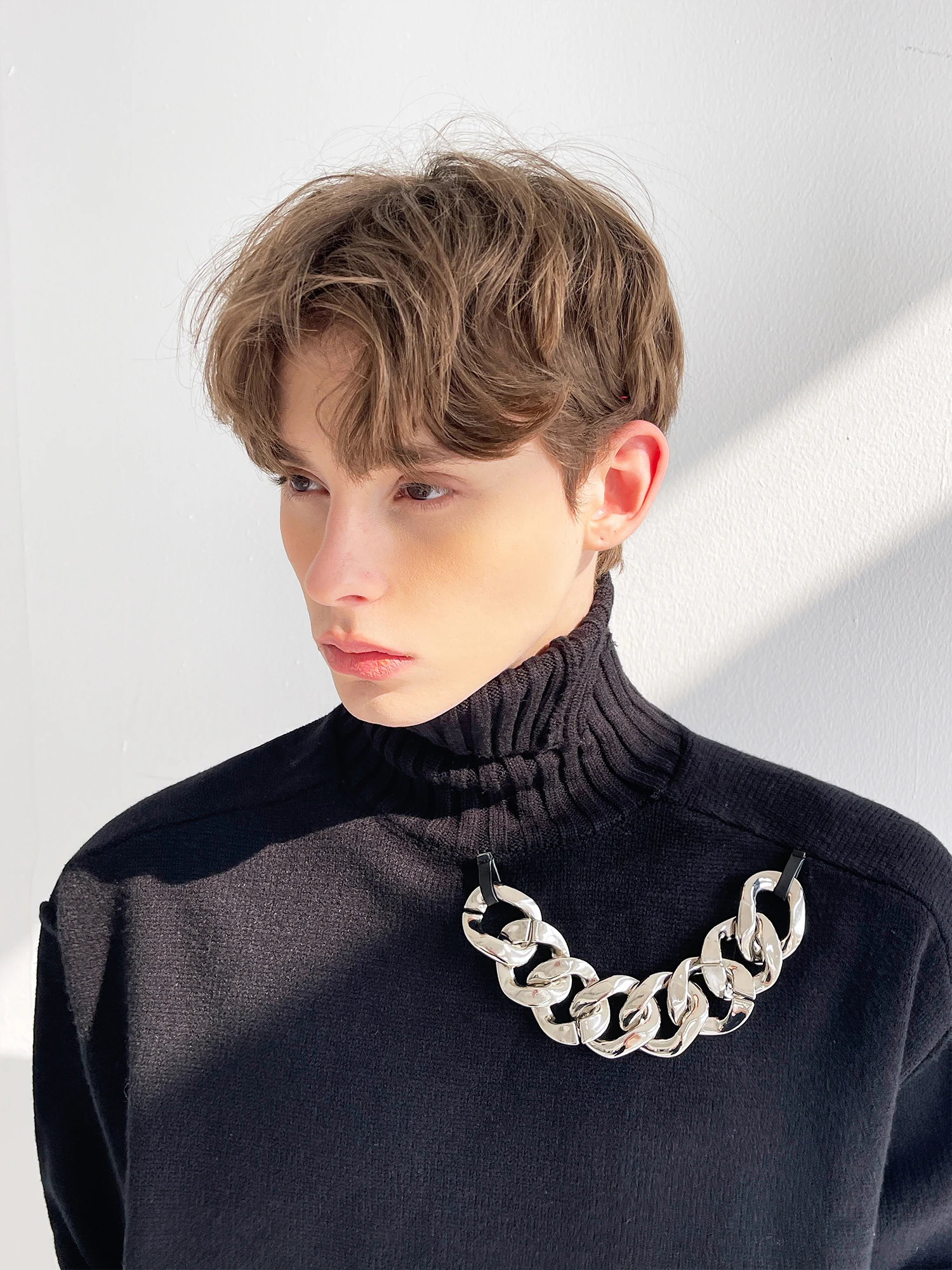 High Street Dark Black Winter Warm Sweatder Men's High Neck Iron Chain Decoration Streetwear Casual Sweater Tops