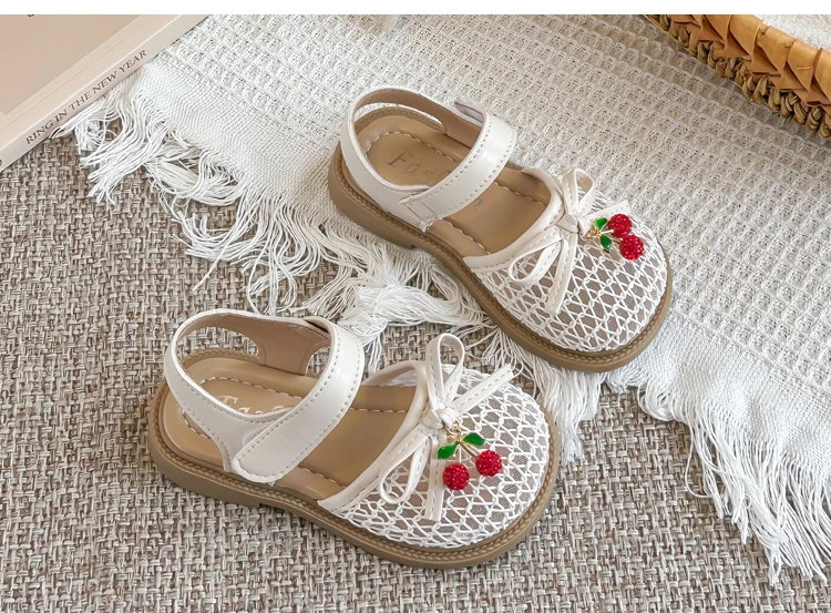 Mädchen-Sandalen Süße Kirsche Atmungsaktive Kinder-Freizeitschuhe Weiche Sohle Niedliche Mesh 2026 Sommer Neue Kinder-Prinzessinnen-Schuhe Rutschfest – Detail 10