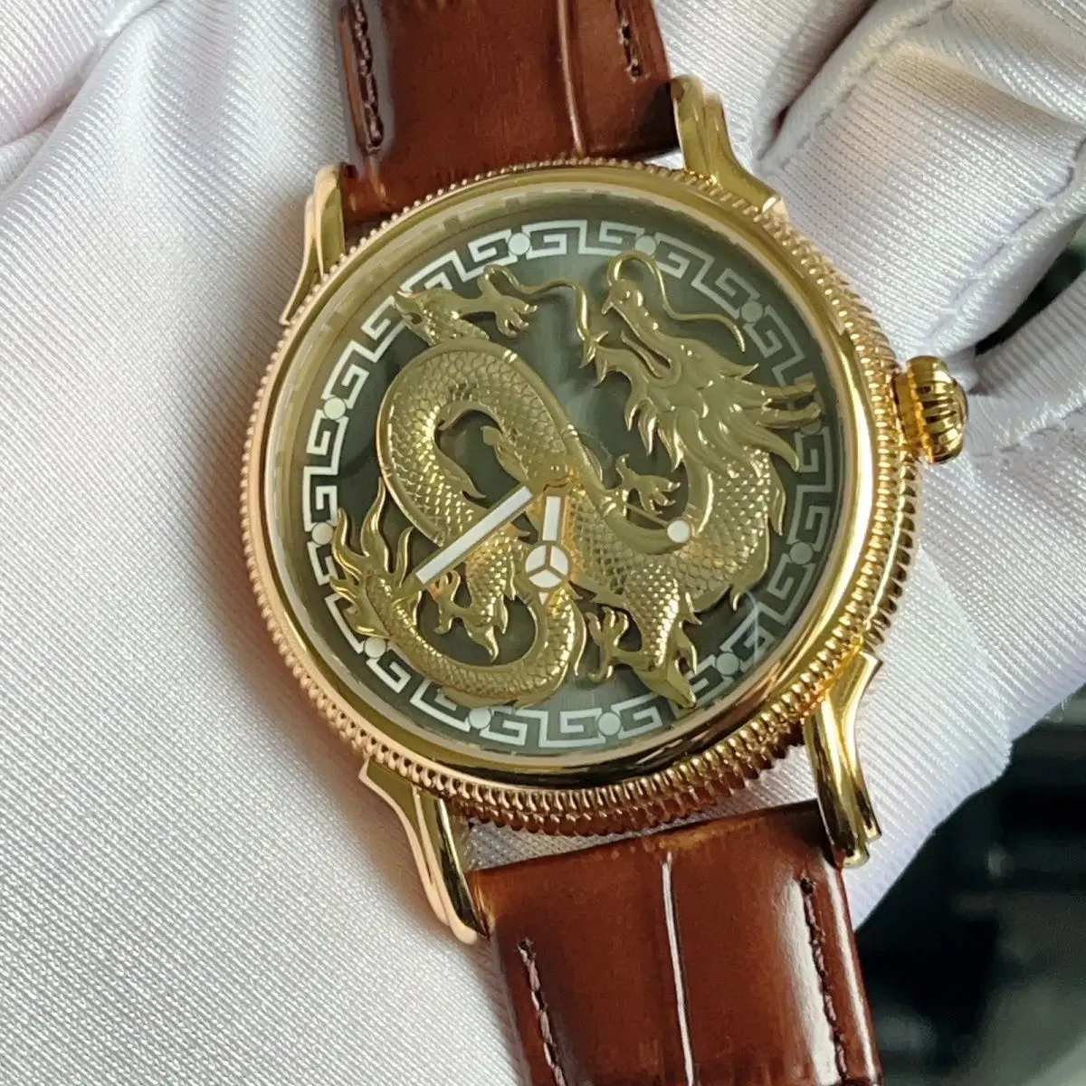 

Механические часы Golden Dragon с трехмерным рельефом, часы Dragon, механические часы 8215, механизм 43 мм