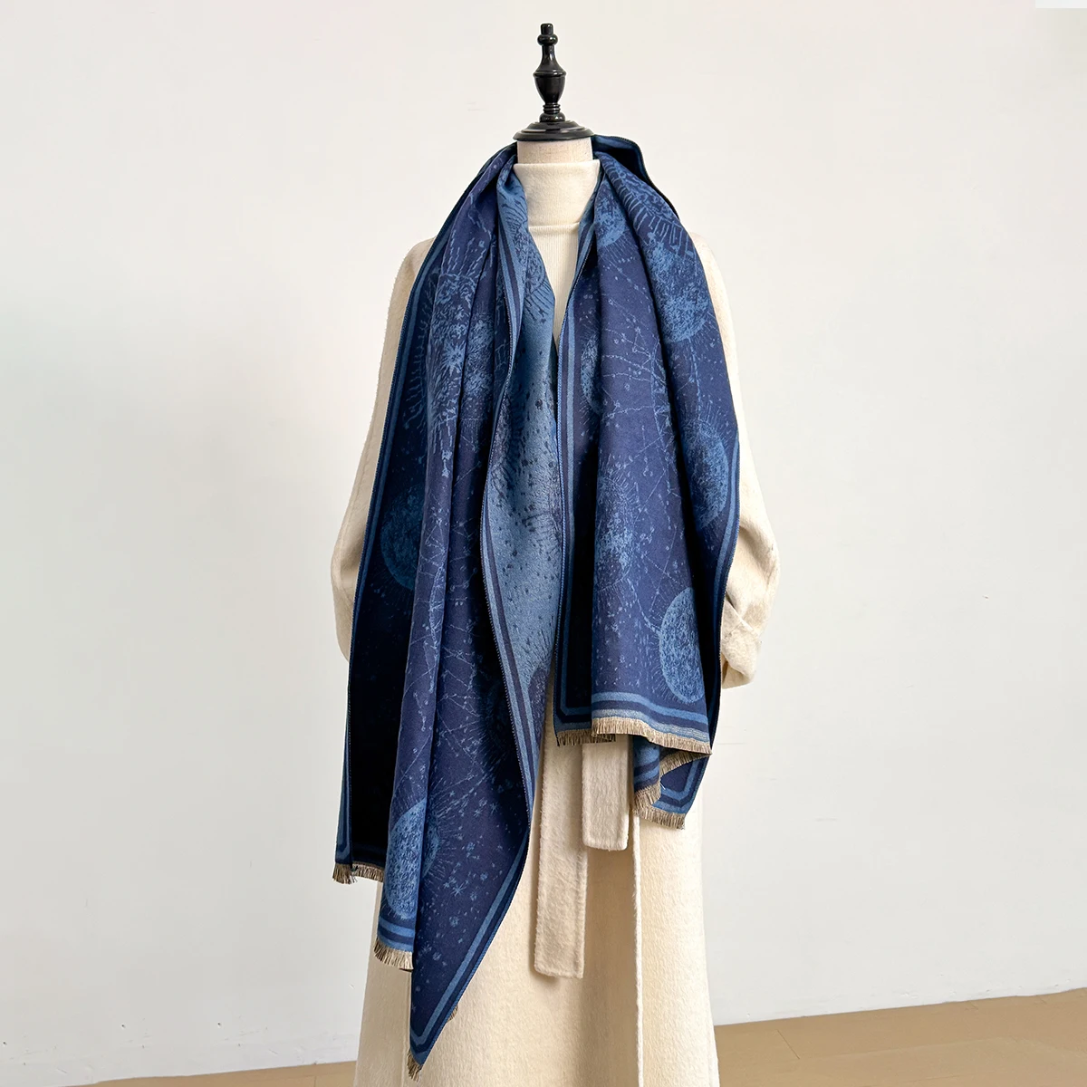 

Elegant Ladies' Jacquard Pashmina Cashmere Scarves Winter Thick, Warm, Two-Sided Shawl, Coldproof and Windproof Blanket Scarf