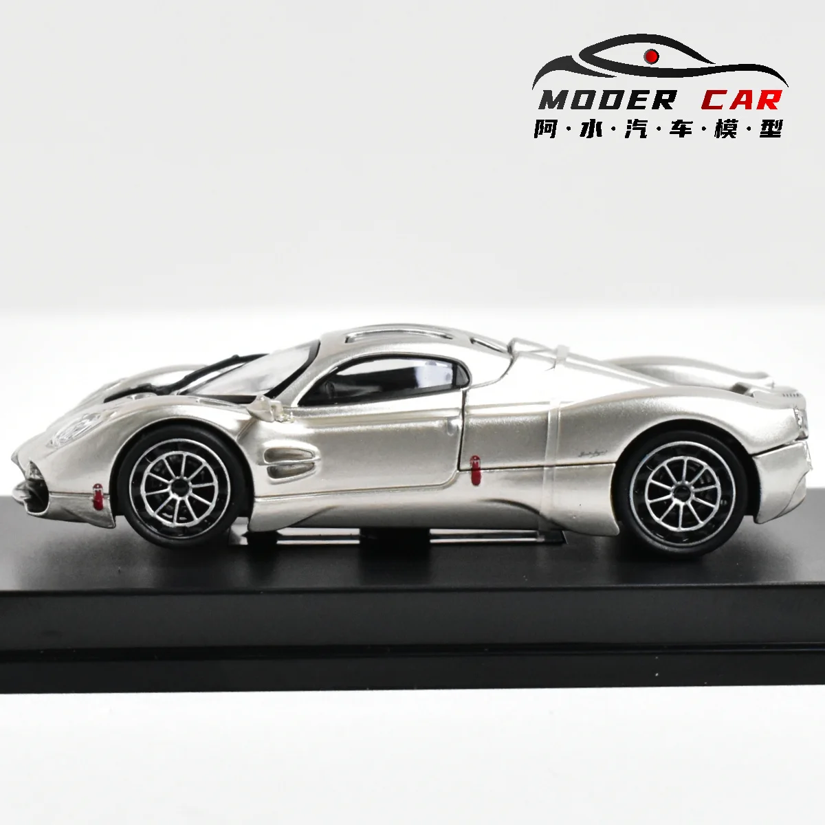 CM Model 1:64 Pagani Utopia Diecast Model Car